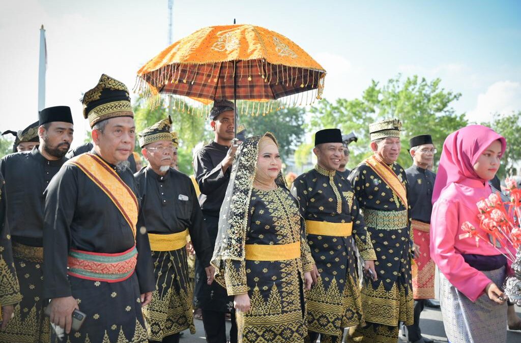 Dedi Syafrizal : Selamat Diucapkan Kepada Bupati dan Wakil Bupati Bengkalis Diberi Gelar Adat Datuk Seri Setia Amanah Masyarakat Adat Melayu