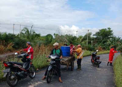 Pemdes Sepahat Gelar Gotong Royong Dilingkungan Masyarakat