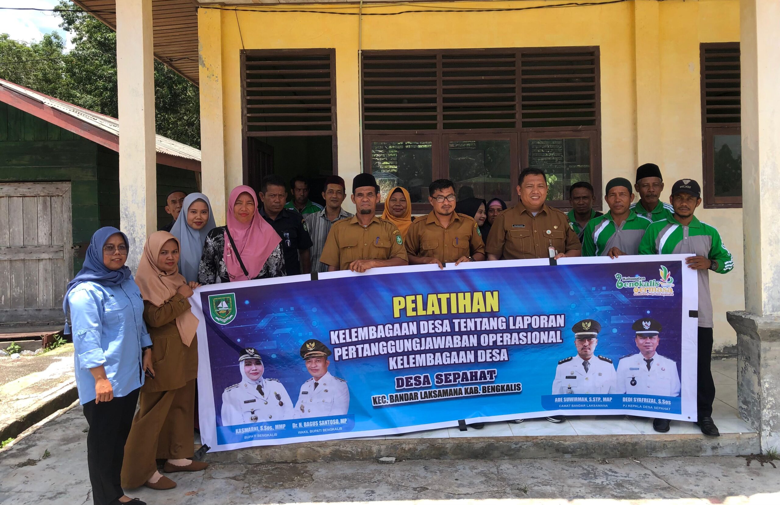 PELATIHAN KELEMBAGAAN DESA SEPAHAT TENTANG LAPORAN PERTANGGUNGJAWABAN OPERASIONAL KELEMBAGAAN DESA